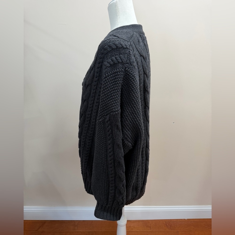 NWT Quince Charcoal 100% Organic Cotton Oversized Cable Knit Cardigan Top Sz. L - Picture 3 of 7